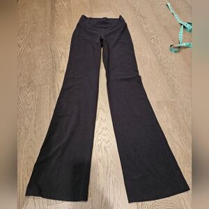 BUNDLE 5/$30 Old Navy Black Activewear TALL Flare Pants